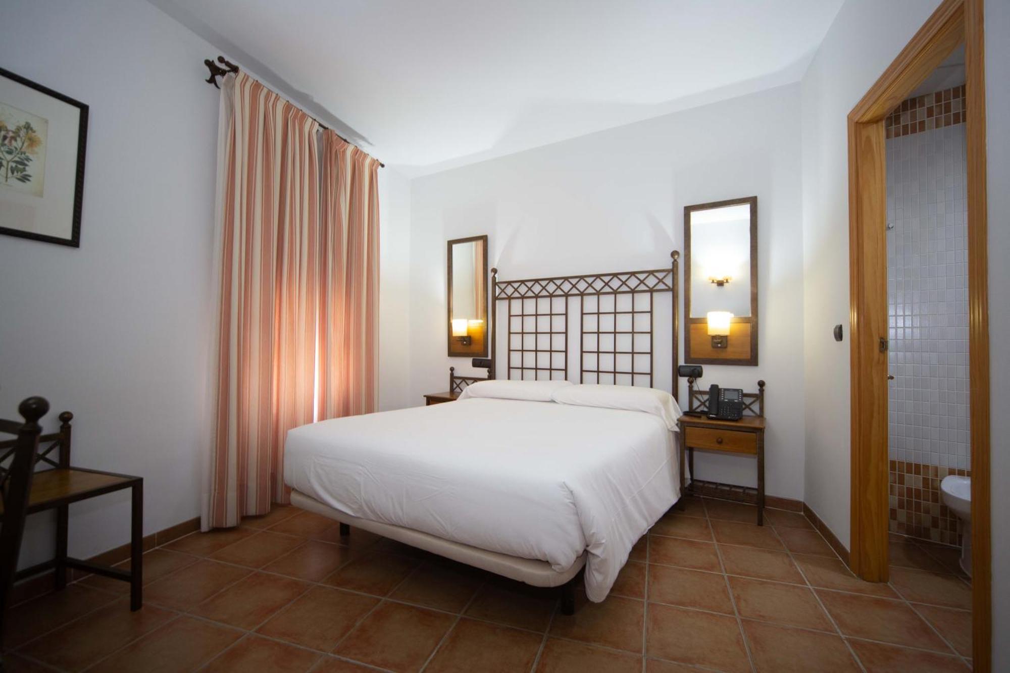Hotel Hacienda Santa Barbara